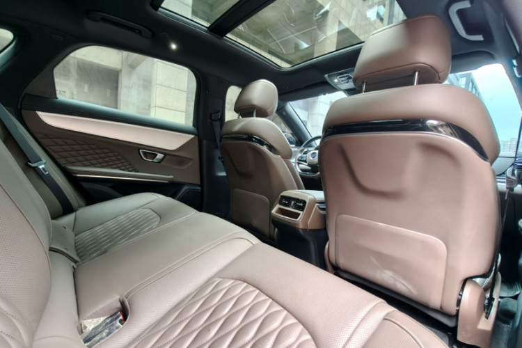 2024 car image #13