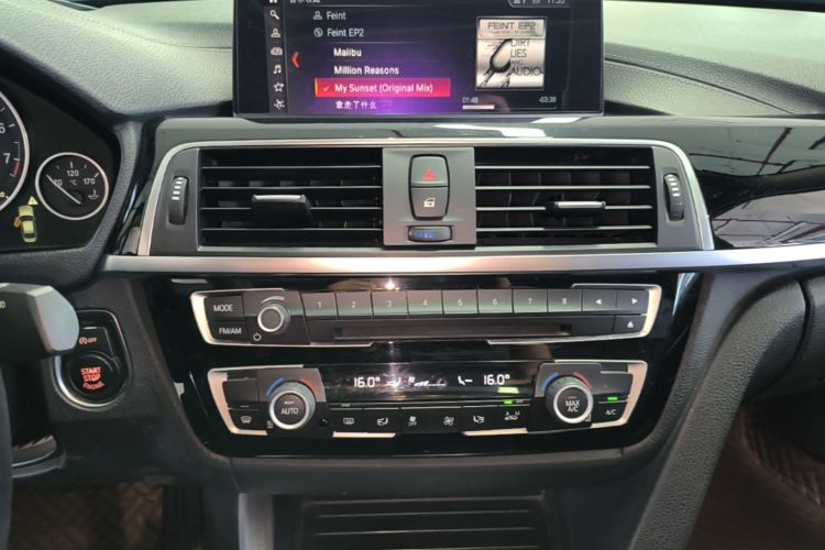 BMW 3 Series 2019 #13 BMW 3 Series 2019 car image #13