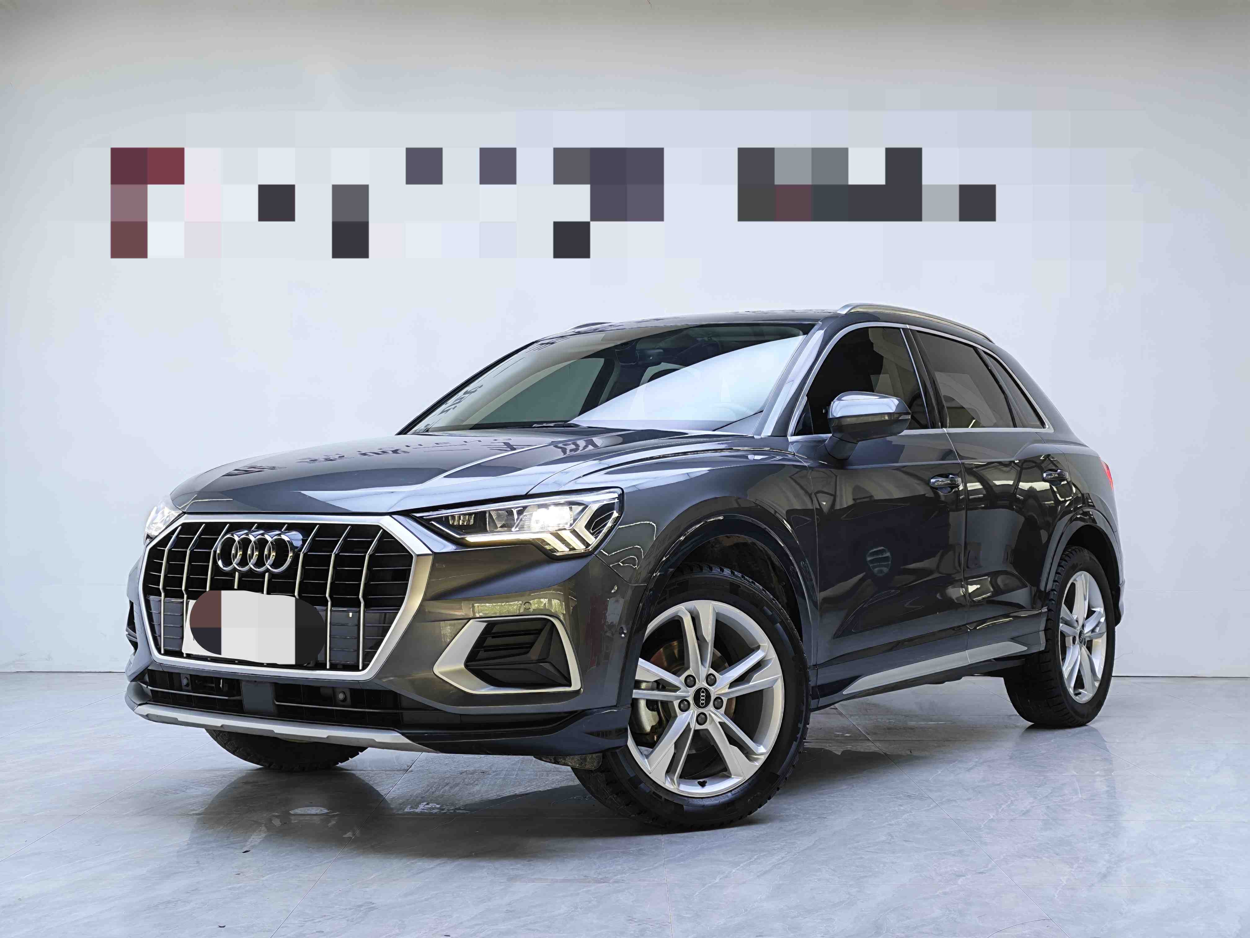 Audi Q3 2021 car image #2