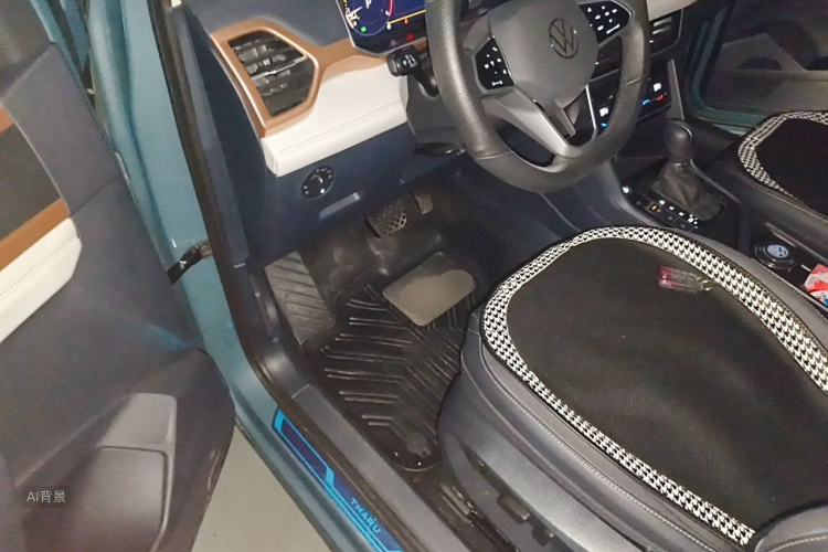 Volkswagen Tharu 2023 car image #18