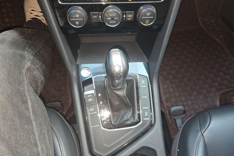 Volkswagen Tharu 2019 #14 Volkswagen Tharu 2019 صورة سيارة #14