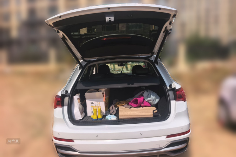 Audi Q3 2021 immagine di auto #21