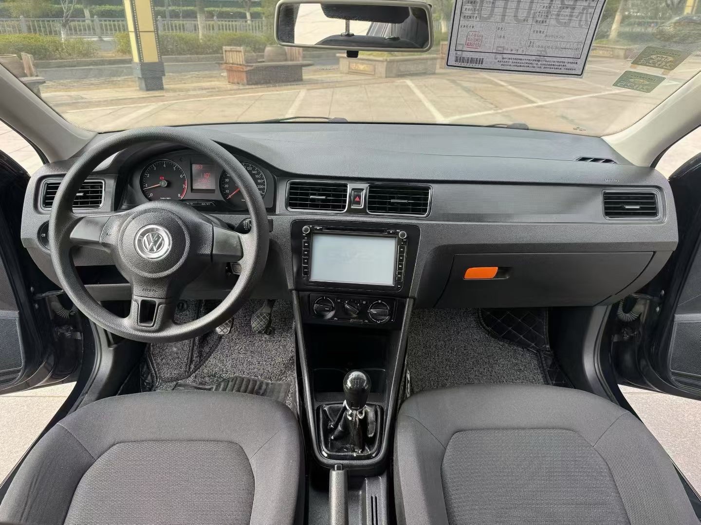 Volkswagen Santana 2013 car image #8