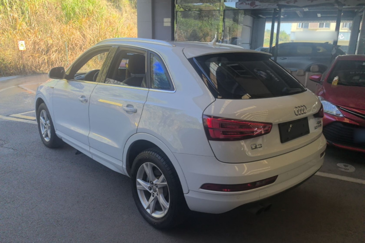 Audi Q3 2017 #5 Audi Q3 2017 car image #5