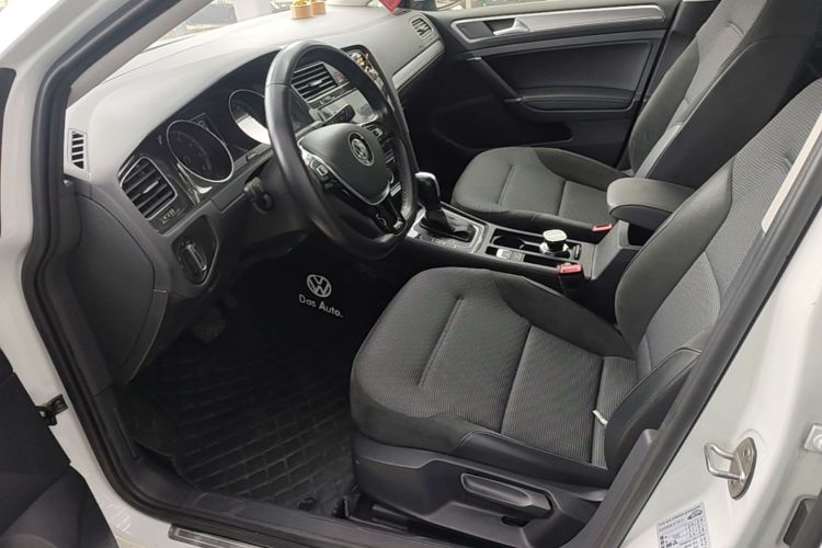 Volkswagen Golf 2020 #15 Volkswagen Golf 2020 car image #15