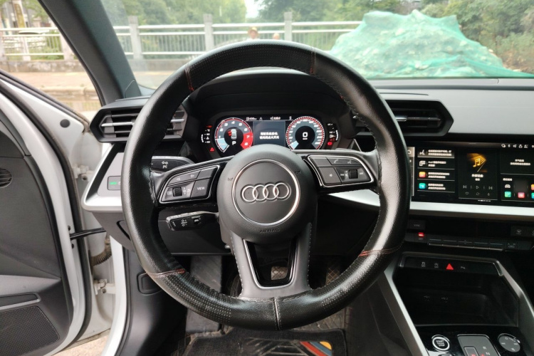 Audi A3 2022 immagine di auto #11