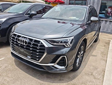 Audi Q3 2021 Audi Q3 2021 immagine di auto