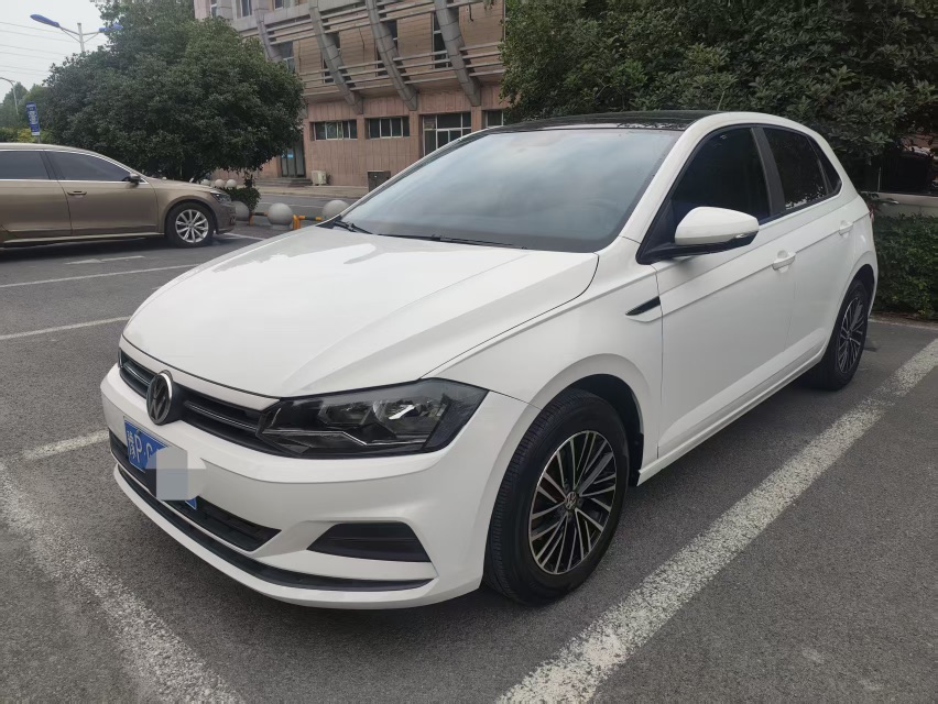 Volkswagen Polo 2021 car image 