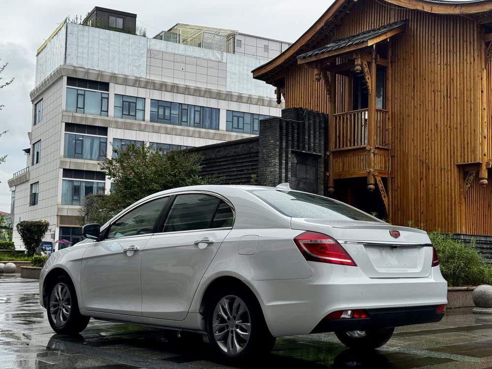 GEELY Emgrand 2016 car image #5