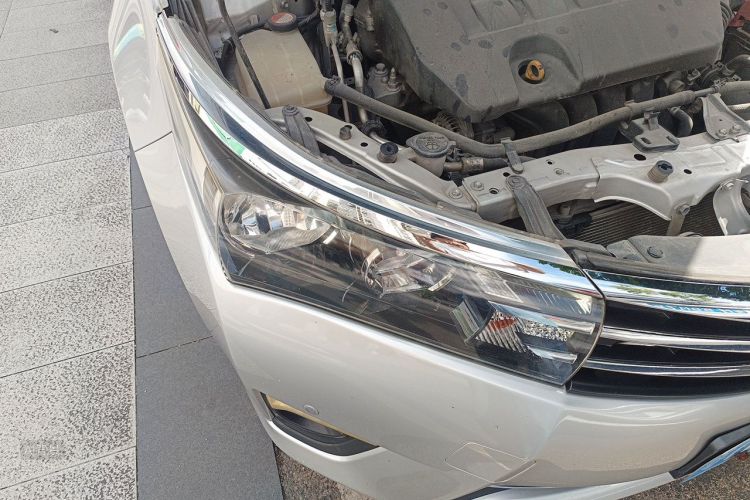 Toyota Corolla 2015 #8 Toyota Corolla 2015 car image #8