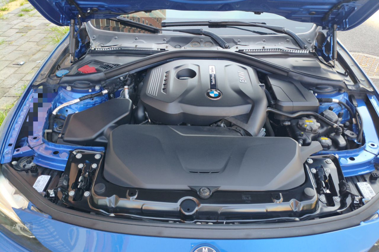 BMW 3 Series 2018 #22 BMW 3 Series 2018 car image #22