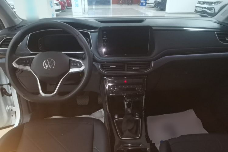 Volkswagen Tharu 2025 #10 Volkswagen Tharu 2025 immagine di auto #10