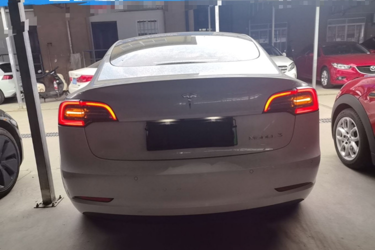 Tesla Model 3 2021 #4 Tesla Model 3 2021 car image #4