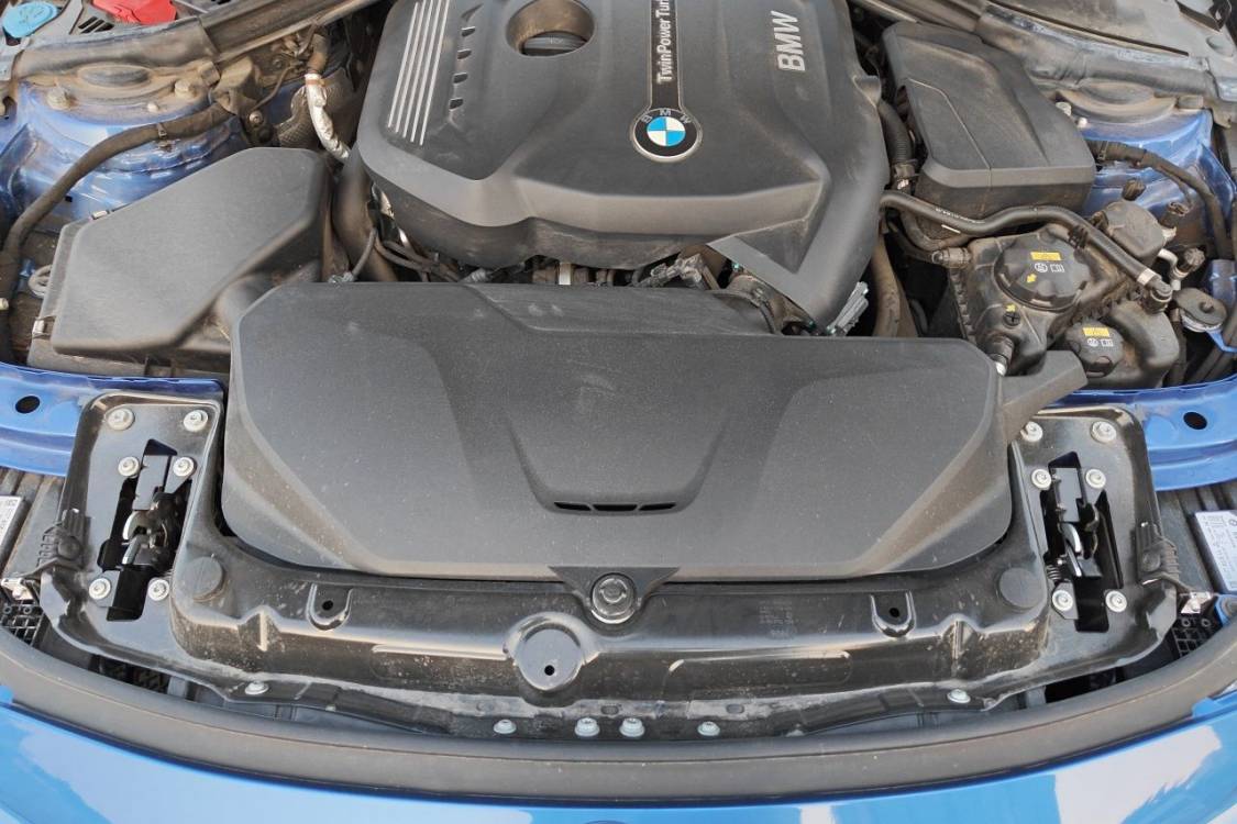 BMW 3 Series 2018 #10 BMW 3 Series 2018 immagine di auto #10