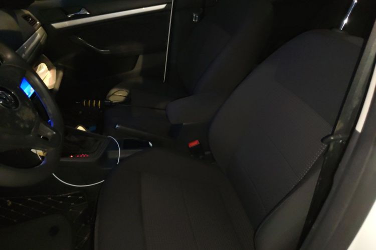 Volkswagen Lavida 2017 car image #16