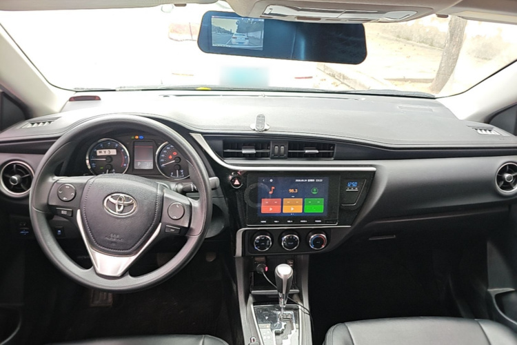 Toyota Corolla 2018 #10 Toyota Corolla 2018 car image #10