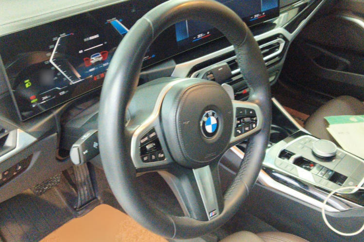 BMW 3 Series 2023 #11 BMW 3 Series 2023 car image #11