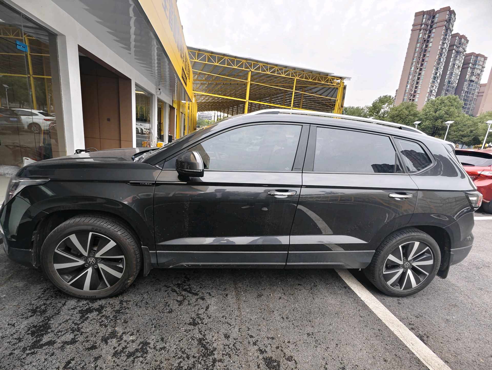2023 car image #2