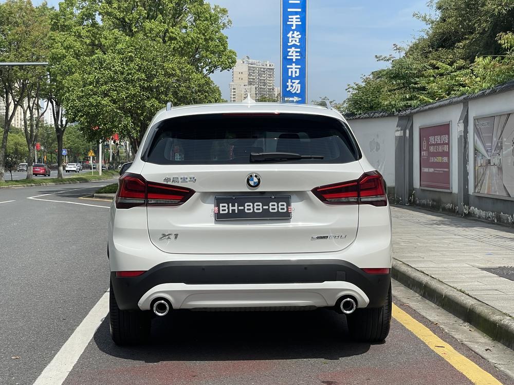 BMW X1 2021 car image #6