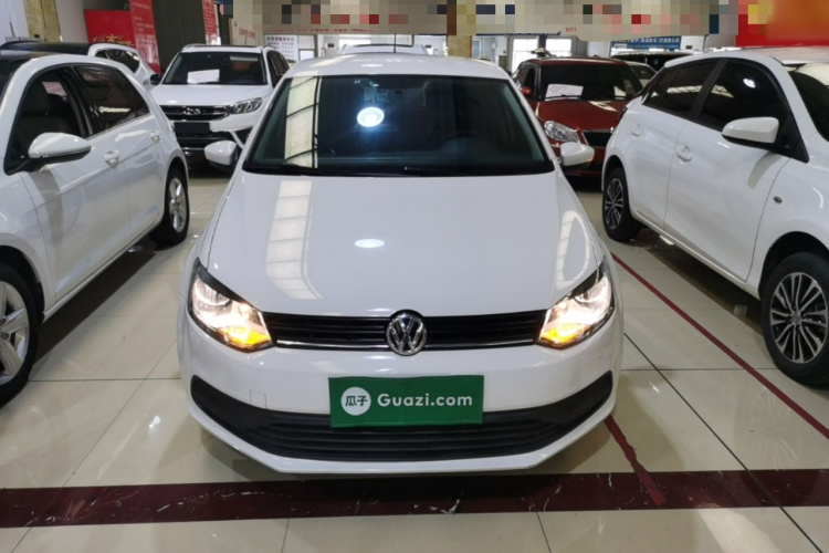 Volkswagen Polo 2019 car image #3