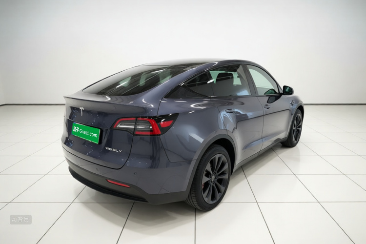 Tesla Model Y 2024 #7 Tesla Model Y 2024 immagine di auto #7