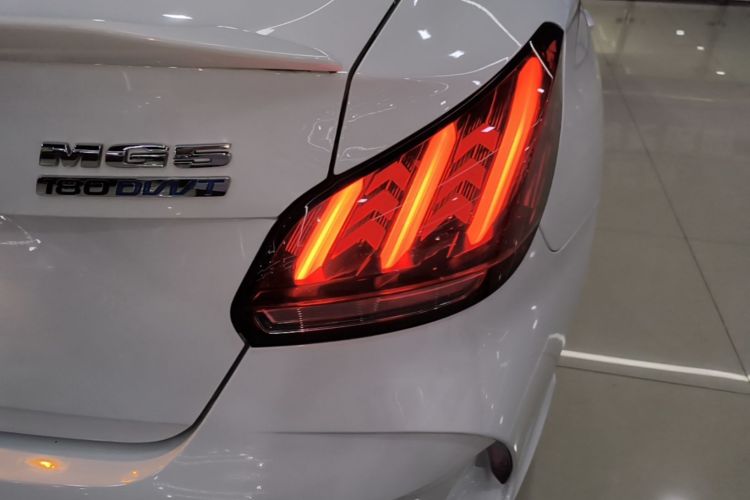 MG 5 2023 #8 MG 5 2023 imagen de coche #8
