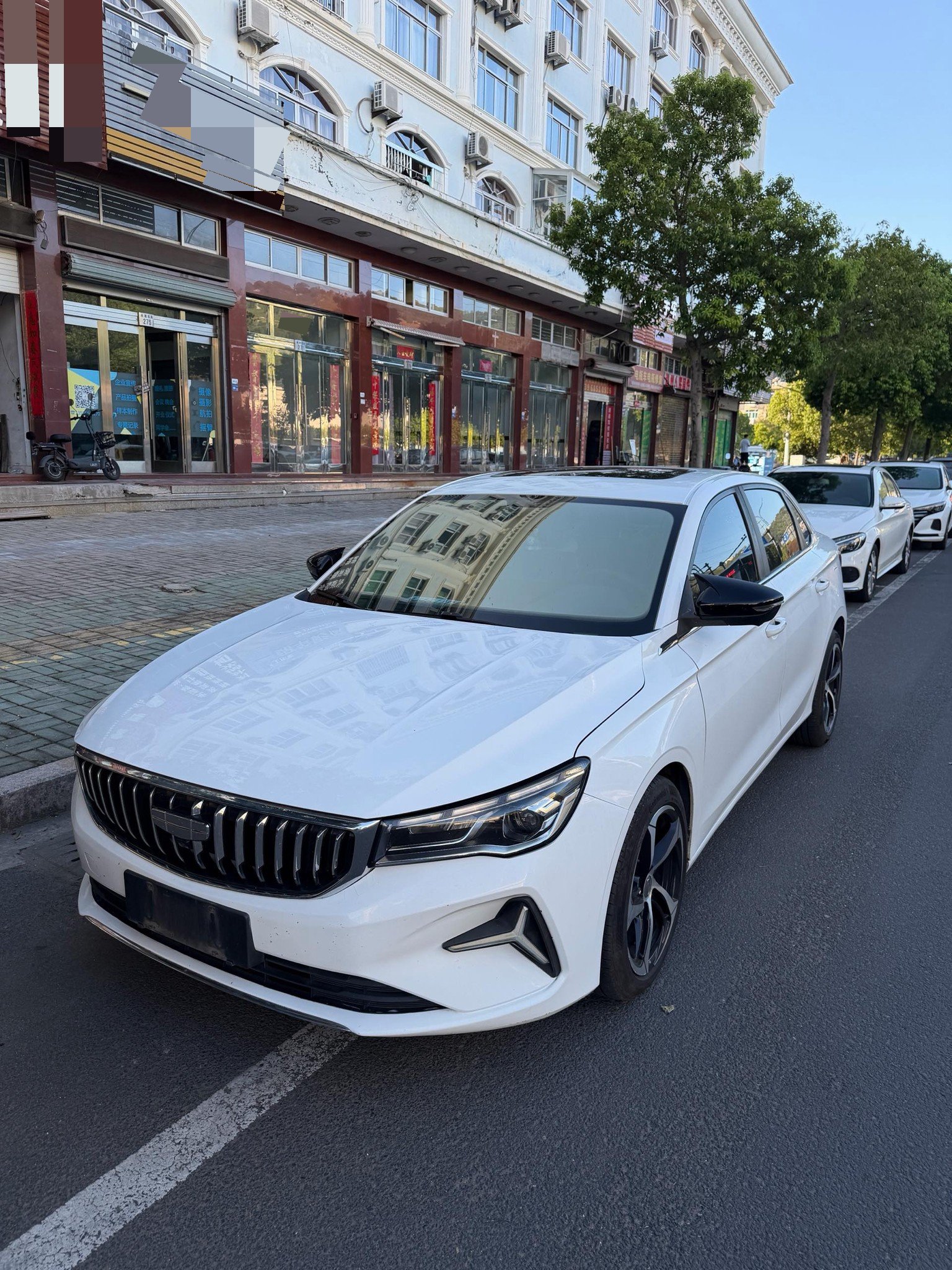 GEELY Emgrand 2022 immagine di auto 
