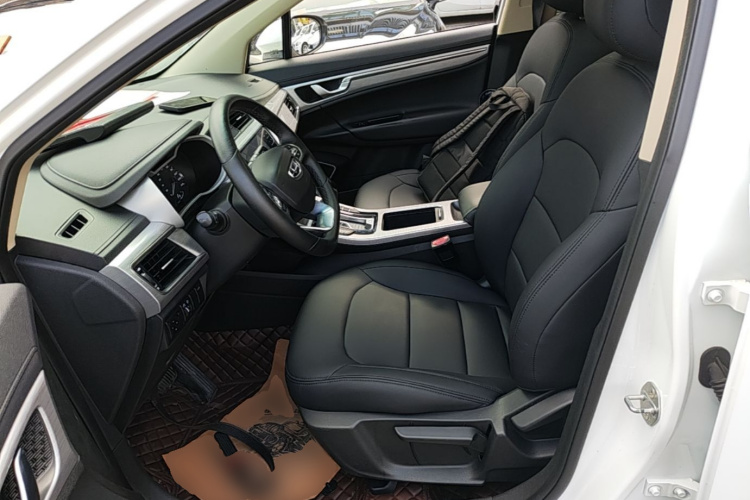 GEELY Emgrand GS 2019 car image #19
