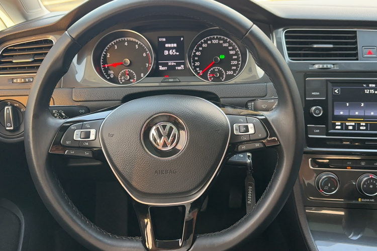 Volkswagen Golf 2018 #13 Volkswagen Golf 2018 car image #13