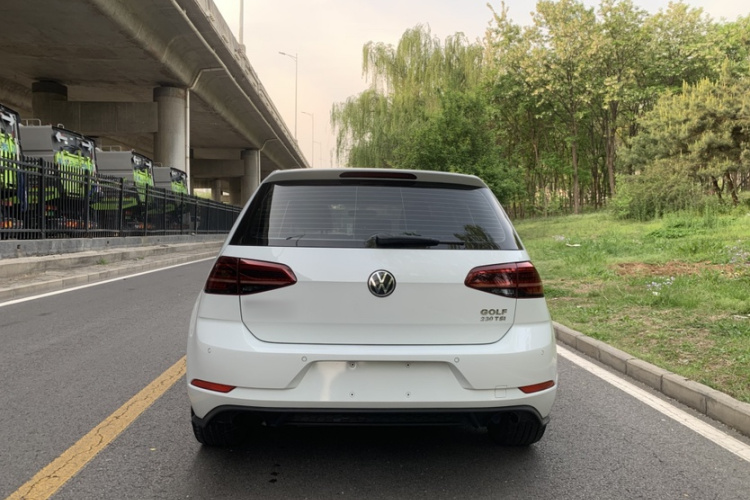 Volkswagen Golf 2018 #6 Volkswagen Golf 2018 car image #6