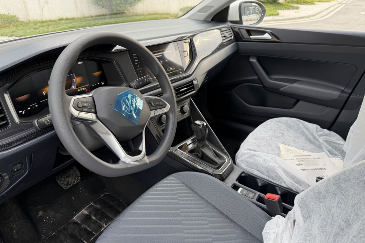 Volkswagen Lavida 2026 car image #9