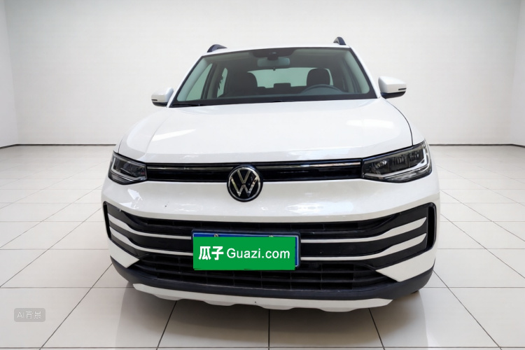Volkswagen Tharu 2025 car image #3