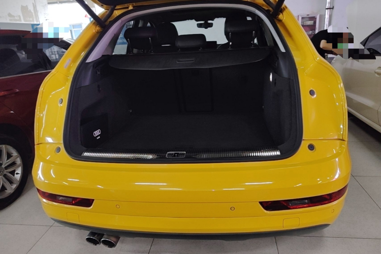 Audi Q3 2017 car image #19
