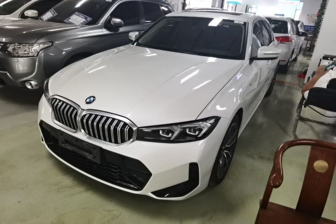 BMW 3 Series 2023 BMW 3 Series 2023 car image