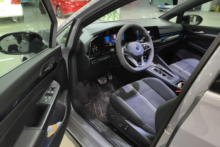 Volkswagen Golf 2023 #16 Volkswagen Golf 2023 car image #16