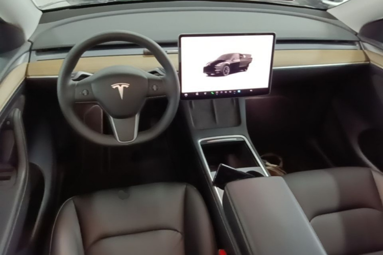 Tesla Model Y 2022 #10 Tesla Model Y 2022 car image #10