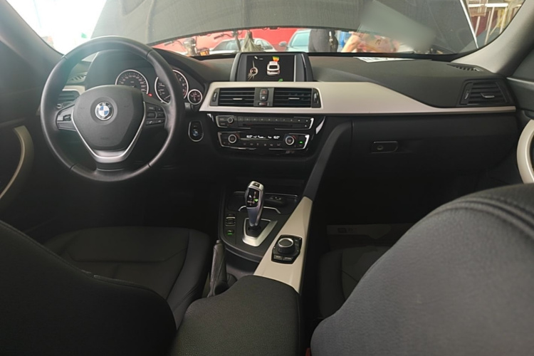BMW 3 Series GT 2017 #11 BMW 3 Series GT 2017 car image #11
