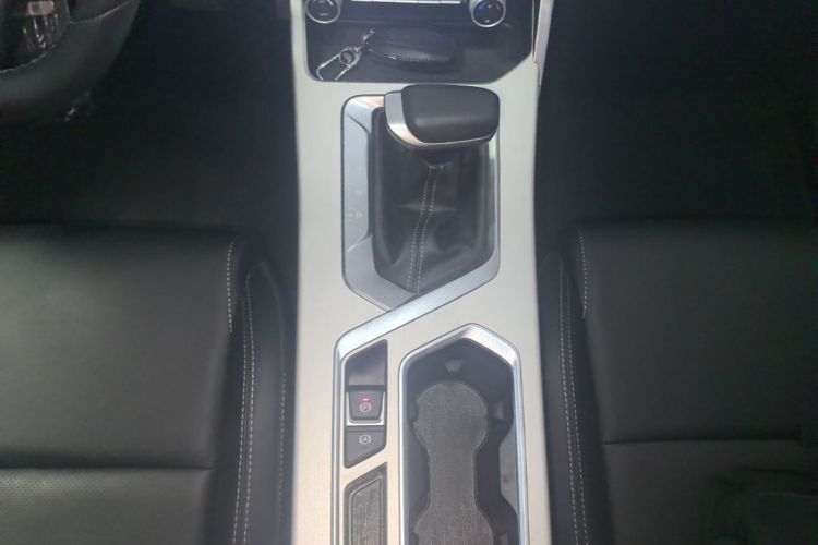 GEELY Coolray 2025 imagen de coche #14