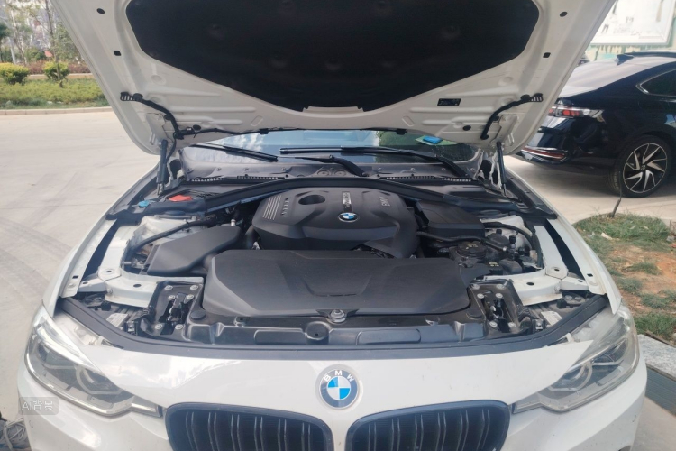 BMW 3 Series 2019 #22 BMW 3 Series 2019 car image #22