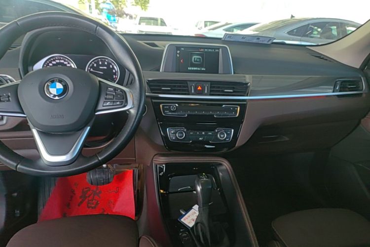 BMW X1 2019 imagen de coche #13