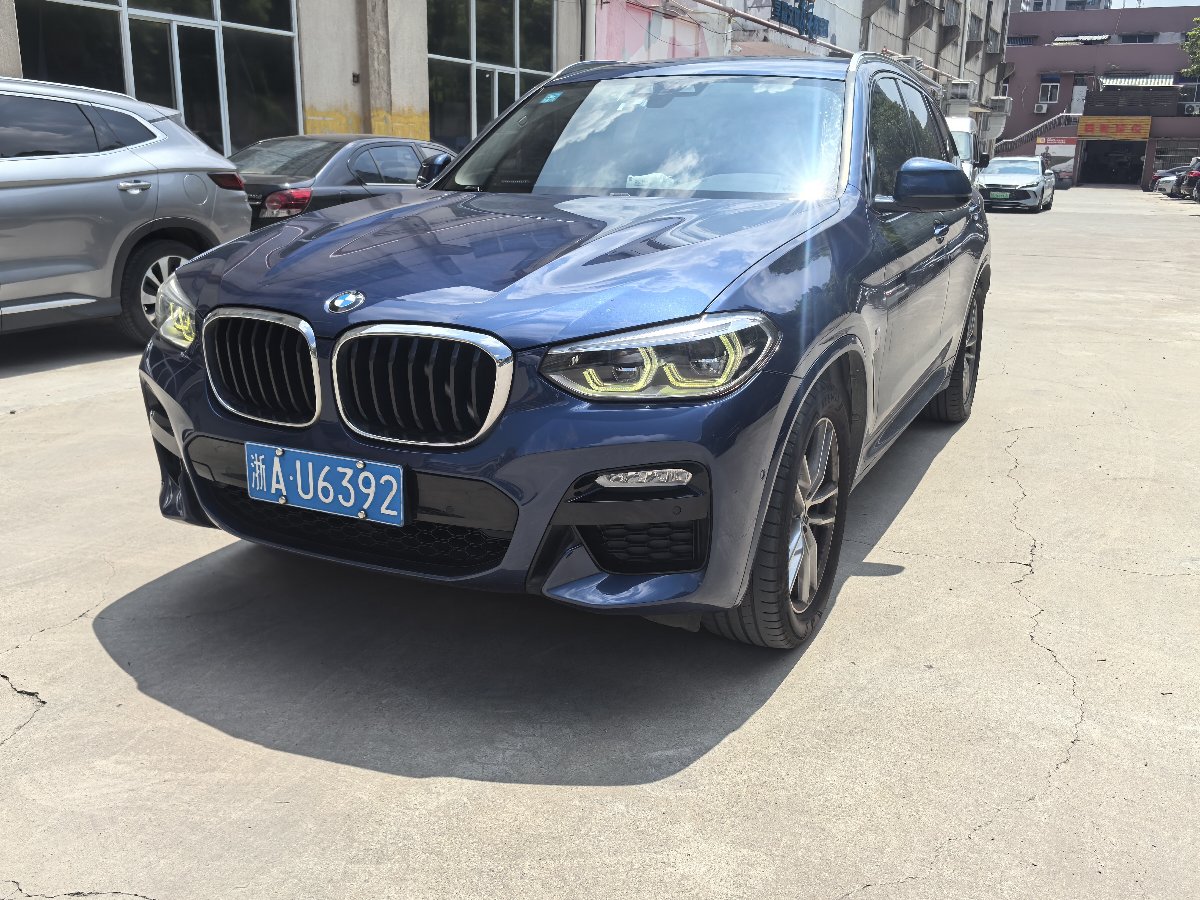 BMW X3 2019 car image #2