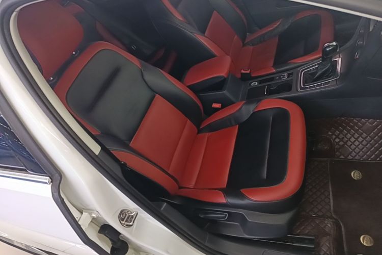 Volkswagen Golf 2016 car image #24