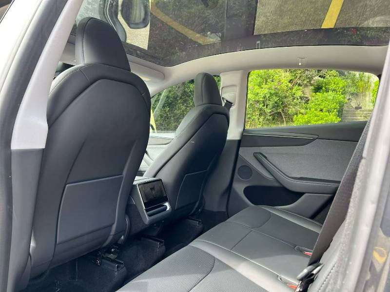 Tesla Model Y 2025 car image #7