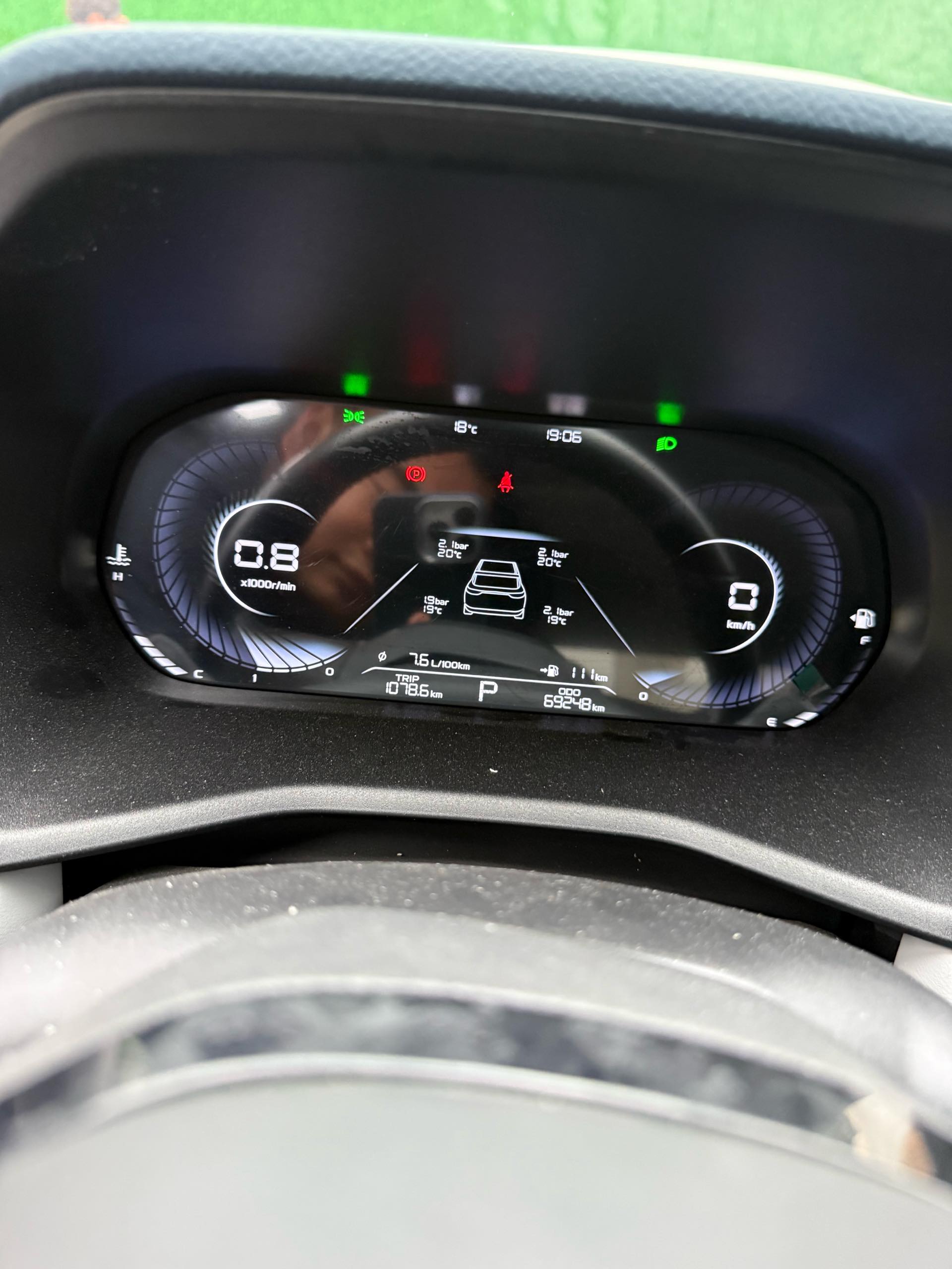 GEELY Emgrand 2022 car image #9