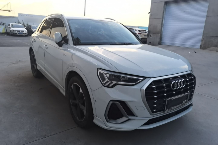 Audi Q3 2020 #4 Audi Q3 2020 car image #4