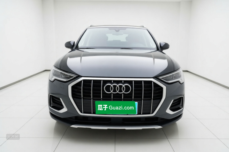 Audi Q3 2020 car image #3