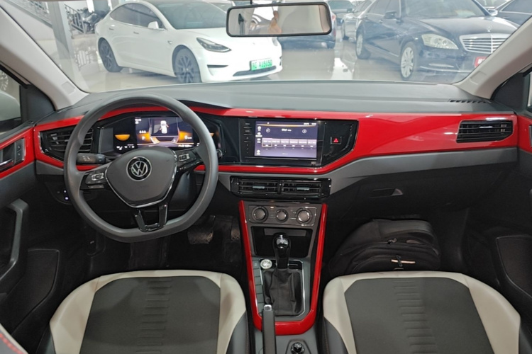 Volkswagen Polo 2023 car image #10