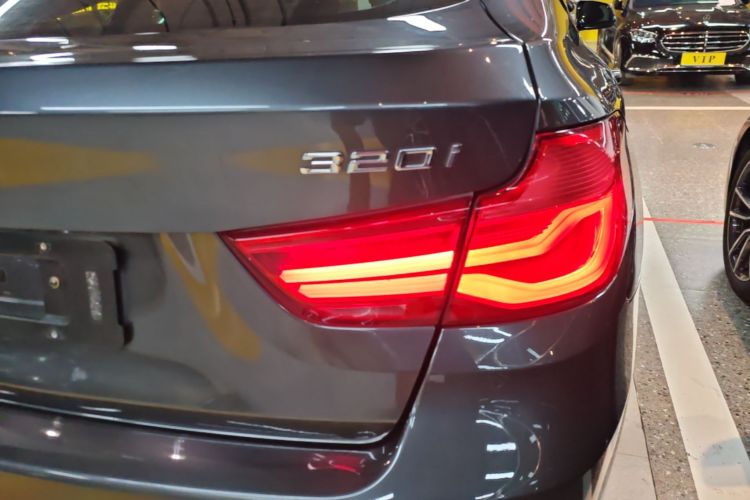 BMW 3 Series GT 2019 #8 BMW 3 Series GT 2019 car image #8