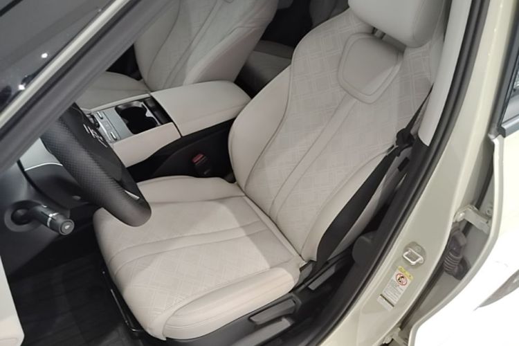 BYD YuanUP 2024 #15 BYD YuanUP 2024 car image #15
