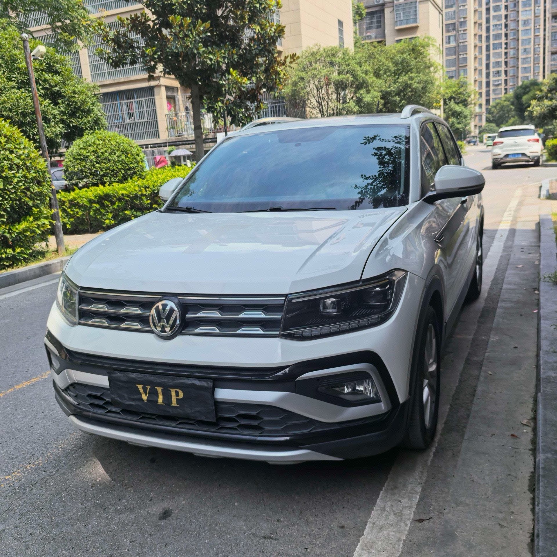 Volkswagen T-Cross 2020 Volkswagen T-Cross 2020 car image